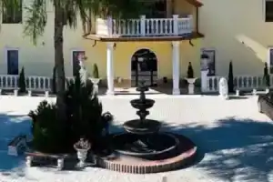 Hotel «Wellness & Spa Antyczny Dwór», Жешув