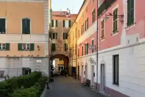 Casa di Claude 2 Finalmarina, Финале-Лигуре