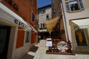 Bea Leo in Rovinj With 1 Bedrooms and 1 Bathrooms, Ровинь