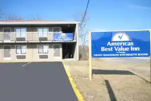 Americas Best Value Inn, Топика