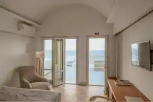 Отель «Epavlis Grace», Камари