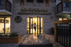 Miracle Seasons, Демановска Долина