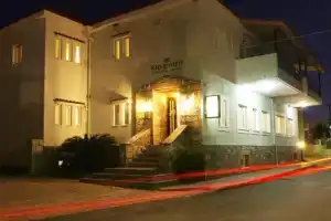 Kleopatra Hotel Apartments, Ступа