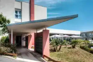 Апарт-отель «Zenitude Hôtel-Résidences Le Maestria», Антиб