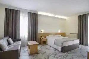 Hotel «Mistral», Термоли