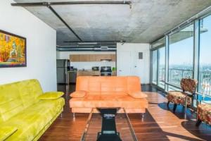 Hollywood Bellucci Apartment, Лос-Анджелес