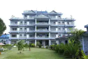 Hotel «Crown Himalayas», Покхара