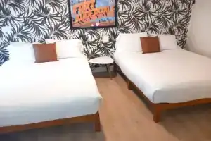 15 Ftl Guesthouse, Форт-Лодердейл