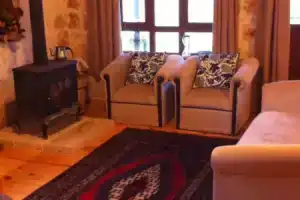 The Mountain House, Калкан