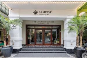 Essence Hanoi Hotel & Spa, Ханой