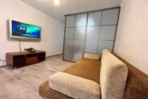 Марат Дом на улице Пушкина 37, Альметьевск