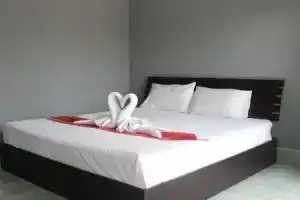 Artha Guesthouse, Патонг
