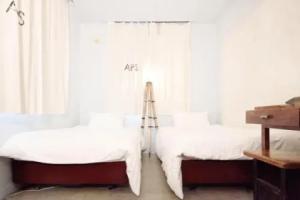 Shinjuku Apartment, Токио