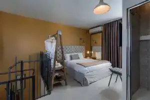 Talbot & Bons Aparthotel, Гуджа