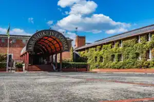 Отель «Kurashiki Ivy Square», Курасики