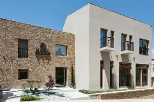Revi Mountain Resort Boutique Hotel, Калаврита