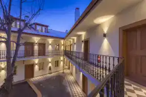 Hotel «At the White Lily», Прага