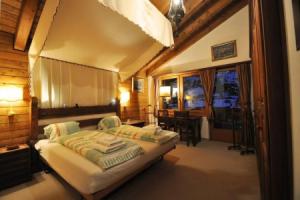 Haus Tiefbach Apartment Cervino, Церматт