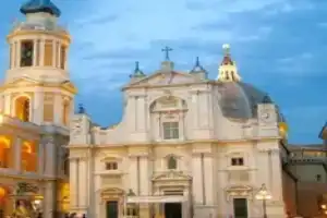 B&B La Casa di Isabella Loreto, Лорето