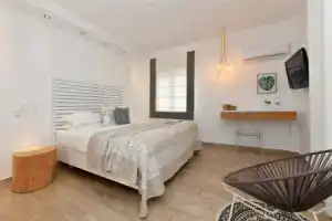 Apollon Boutique Hotel, Парикия