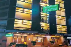 Suriwong Chumphon Hotel, Чумпхон