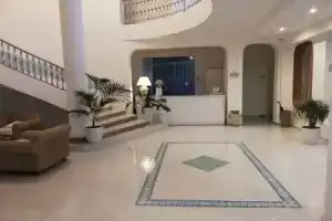 Hotel «America», Марина-ди-Камерота
