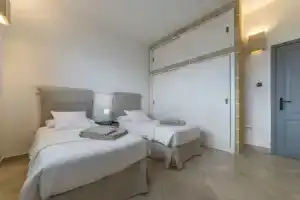 Отель «Masseria Le Mandorle», Удженто