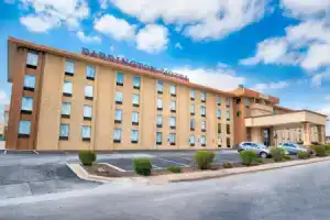 Barrington Hotel & Suites, Брэнсон
