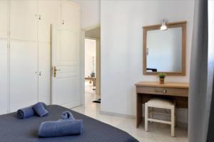 Two Bedroom House - Paroikia Central, Парикия