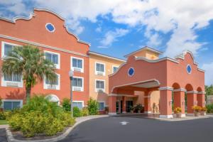Comfort Suites, Виллиджес