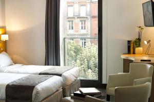 Отель «hôTel Le pèRe léOn», Тулуза