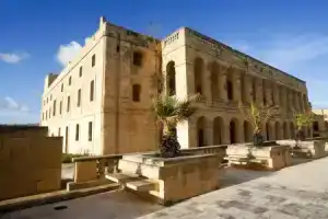 Getaway Npetto Gozitan Villa and Shared P, Айнсилем