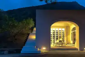 Отель «Capofaro Locanda & Malvasia», Мальфа