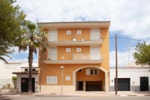 Modern Apartment in Can Picafort Nice View of the Harbor, Near the Beach, Кэн Пикафорт