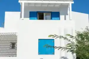 Апартаменты «Livanios Studios», Адамас