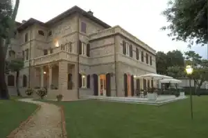 Villa Signori, Марина ди Пьетрасанта