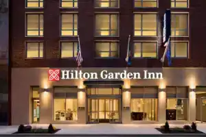 Отель «Hilton Garden Inn New York Times Square South», Нью-Йорк