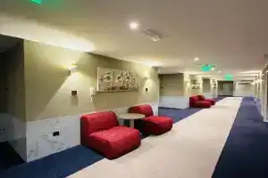 Sky Park Hotel, Дубай