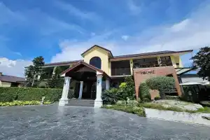 Cottage Pine Rayong, Районг