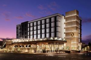 Senna House Hotel Scottsdale, Curio Collection by Hilton, Скоттсдейл