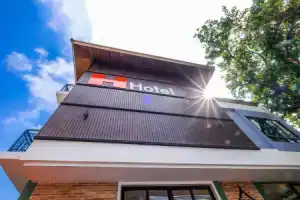 H Hotel Phrasing, Чианг Май