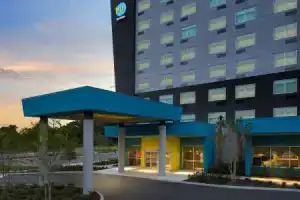 Отель «Tru By Hilton Orlando Convention Center», Орландо