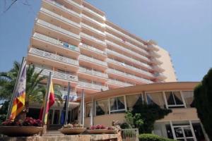 Отель «Piñero Tal», Л'Аренал