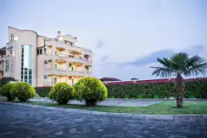 Apart Hotel Llolla, Ульцинь
