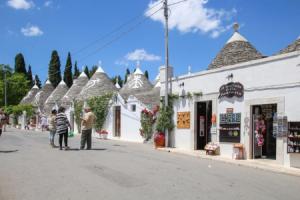Apartment With 2 Bedrooms in Alberobello, With Wonderful City View and, Альберобелло