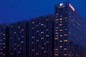Отель «DoubleTree by Hilton Beijing», Пекин
