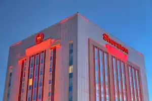 Sheraton Bucharest Hotel, Бухарест