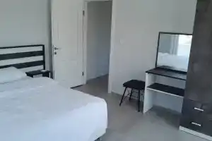 Veskar Apart Hotel, Енифоча
