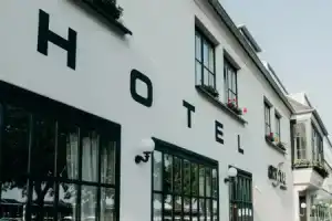 Hotel «Black Crystal», Саарбрюккен