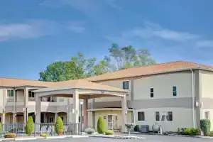 Апарт-отель «Days Inn & Suites by Wyndham/Buffalo», Ниагара-Фолс
